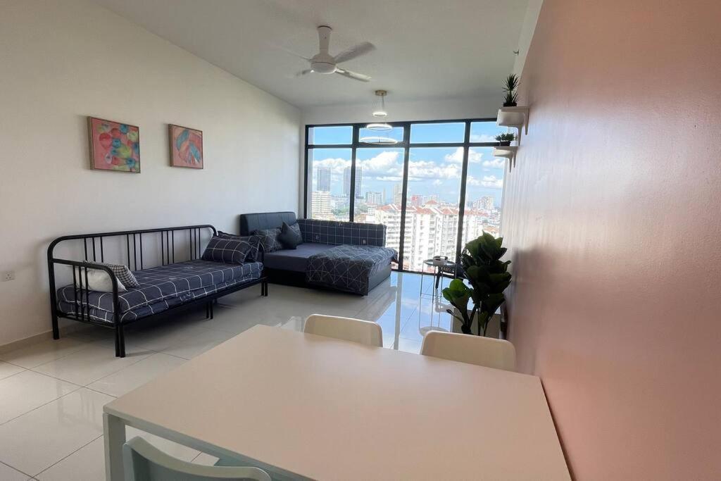 Beacon Suites With Infinity Pool At Georgetown By Wl מראה חיצוני תמונה