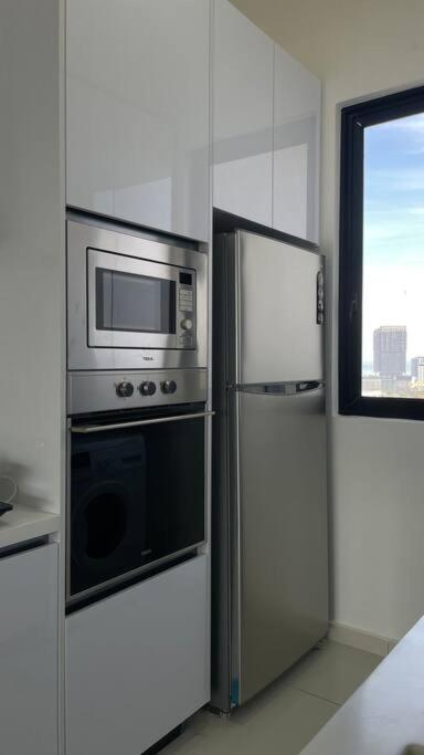 Beacon Suites With Infinity Pool At Georgetown By Wl מראה חיצוני תמונה