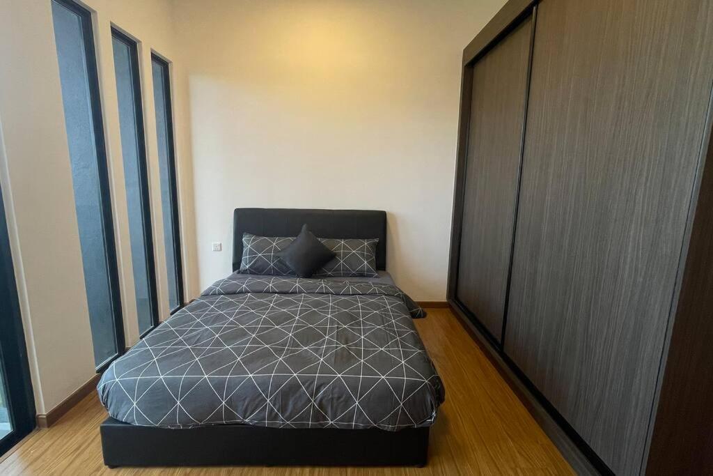 Beacon Suites With Infinity Pool At Georgetown By Wl מראה חיצוני תמונה