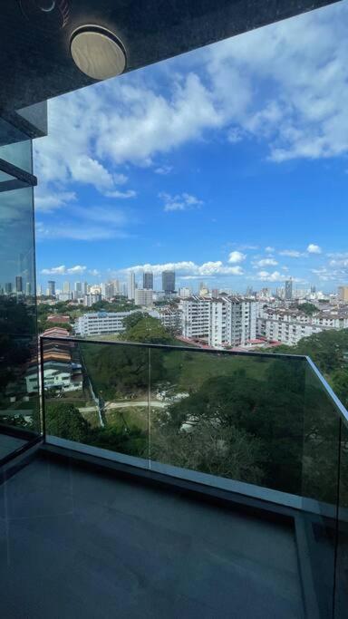 Beacon Suites With Infinity Pool At Georgetown By Wl מראה חיצוני תמונה